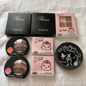 Mumuso Korean Brand Eye Shadow Makeup Set-8 pcs
